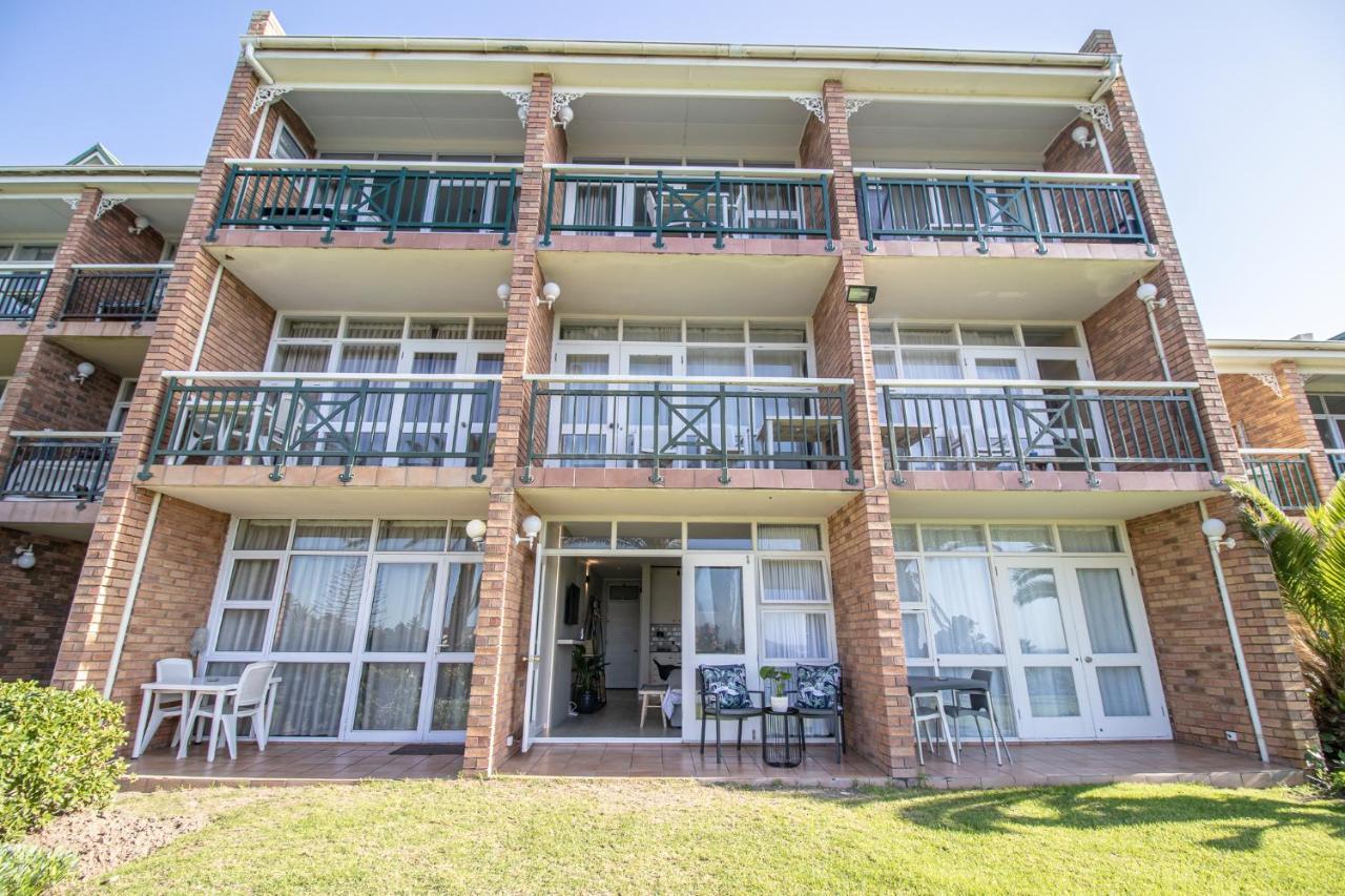 36 At Brookes Apartment Port Elizabeth Exterior photo