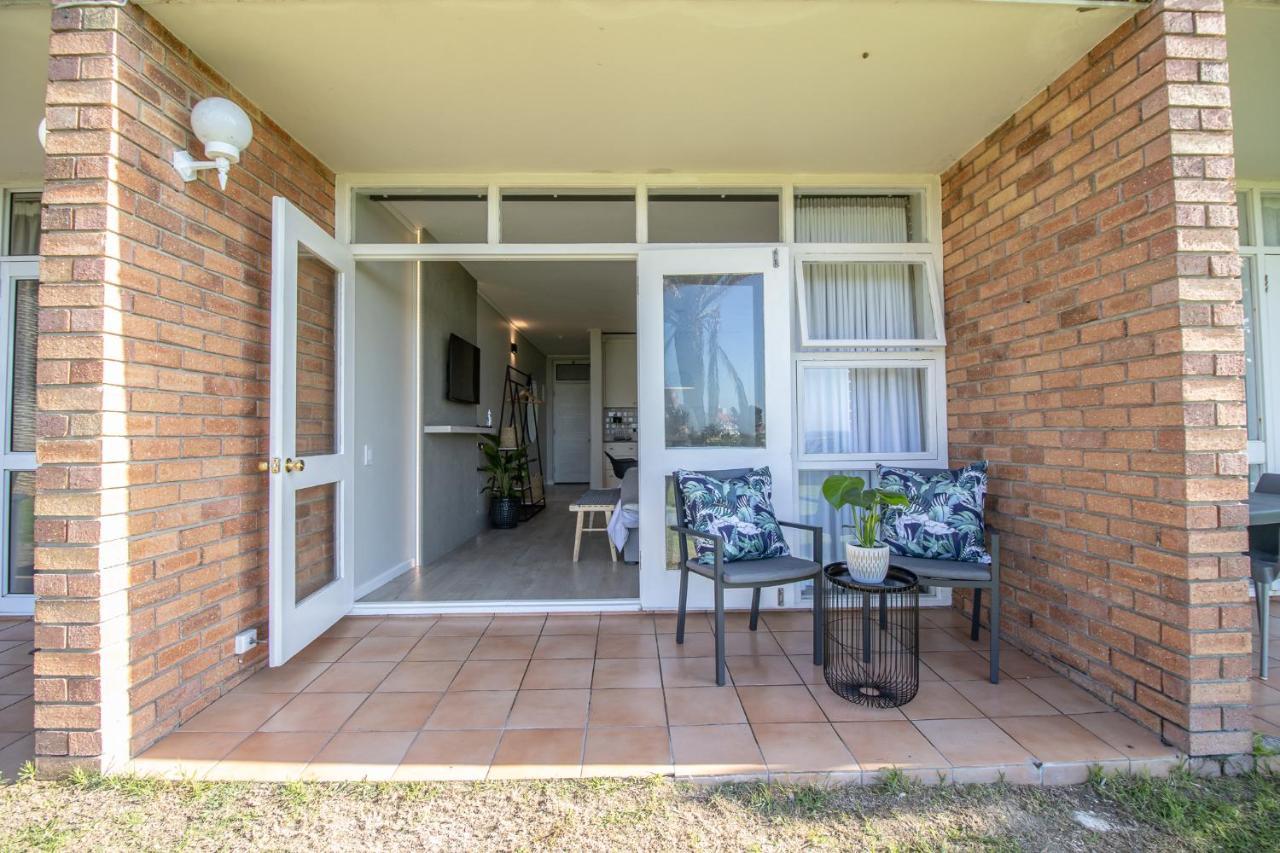 36 At Brookes Apartment Port Elizabeth Exterior photo